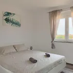 Enjoy بولا